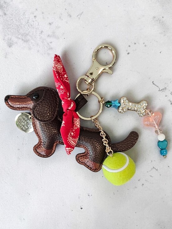 Piper K Accessories - Viral Piper K Dachshund Purse Charm / Bag Charm – EUC 🐾